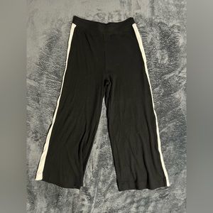 Garage: capris-flowy pants, black, size XS